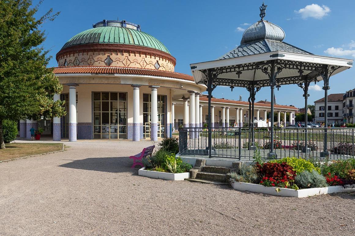 La Souveraine Contrexéville Exterior photo